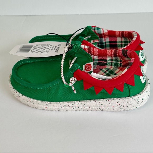 NWT-Hey Dude Kids Wally Holiday Elf Green and Red Shoes- Children’s Size 11 - Picture 5 of 7
